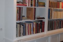 Aménagement - Bibliothèque pan de mur avec porte - coté droit
